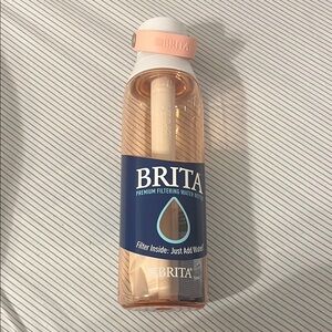Brita Filtering Water Bottle - Soft Pink